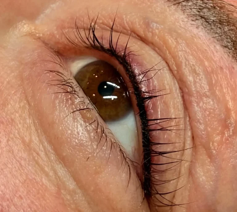 Can Eyelashes Fall Out After an Eyeliner Tattoo?